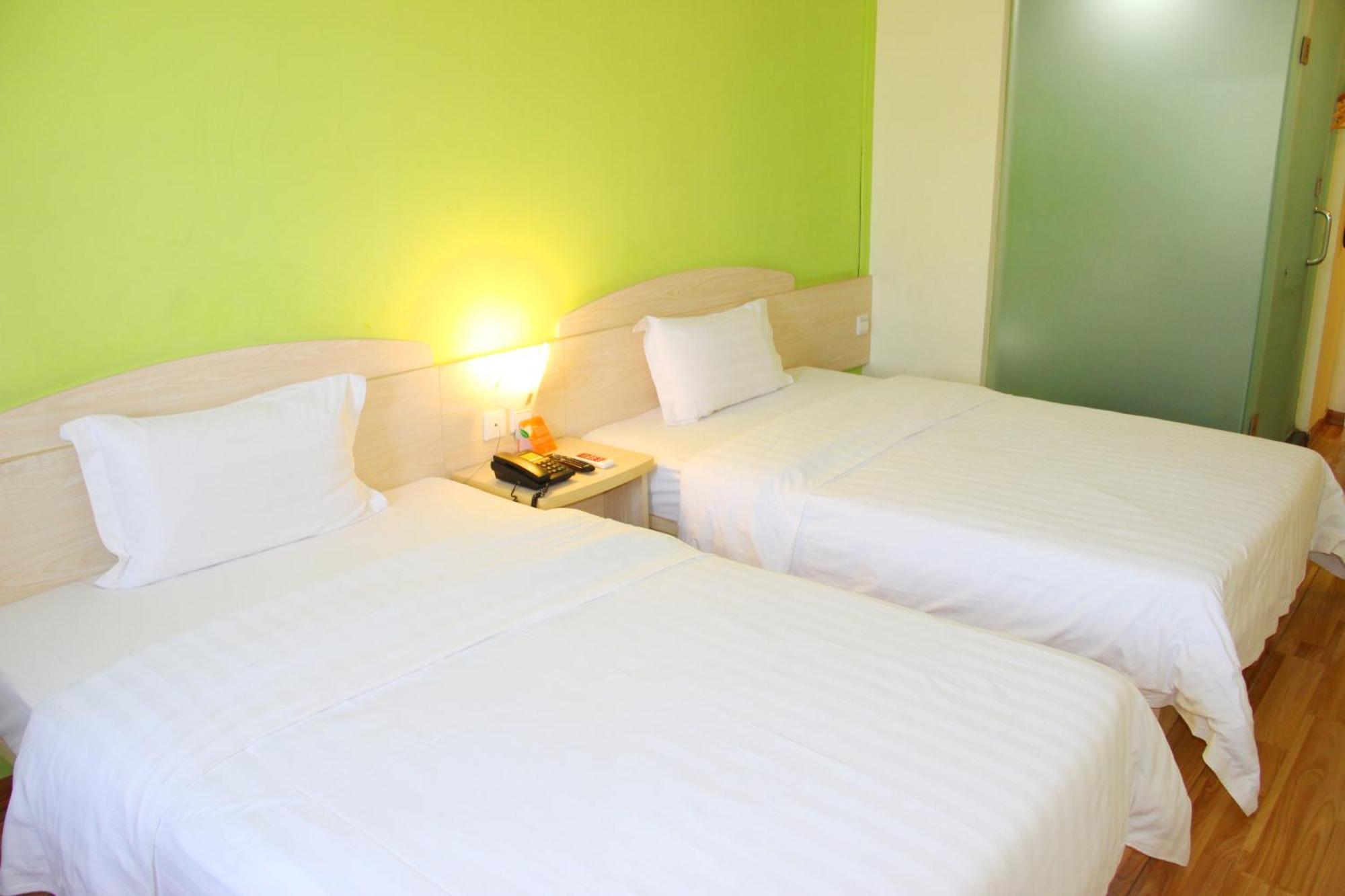 Iu Hotel Guangzhou Jingxi Nanfang Hospital Station Eksteriør billede